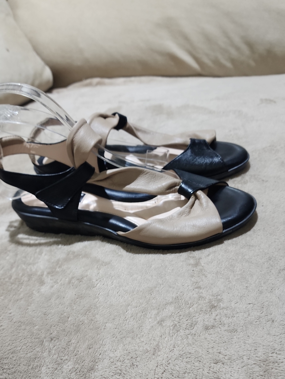 Like New.BeautiFeel Black & Beige Knotted Slingback Sandals.Made In Israel